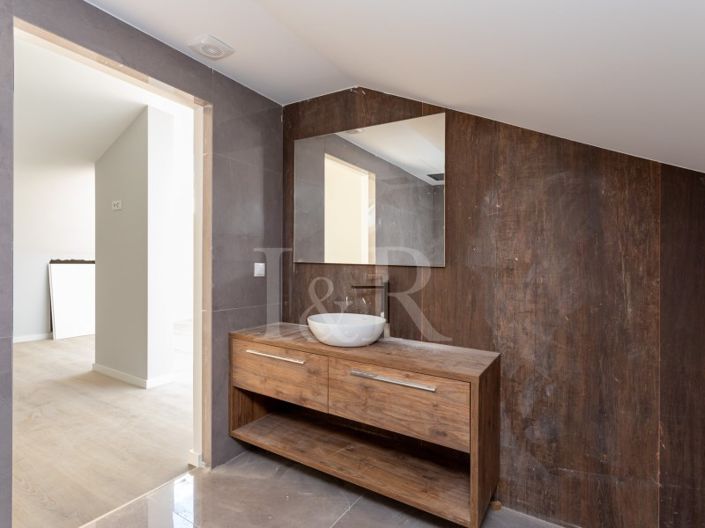 Image No.7-3 Bed Apartment for sale