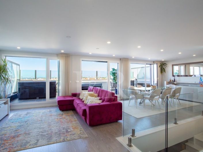 Image No.1-4 Bed Apartment for sale