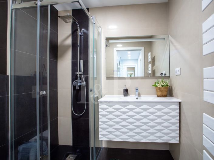 Image No.25-4 Bed Apartment for sale