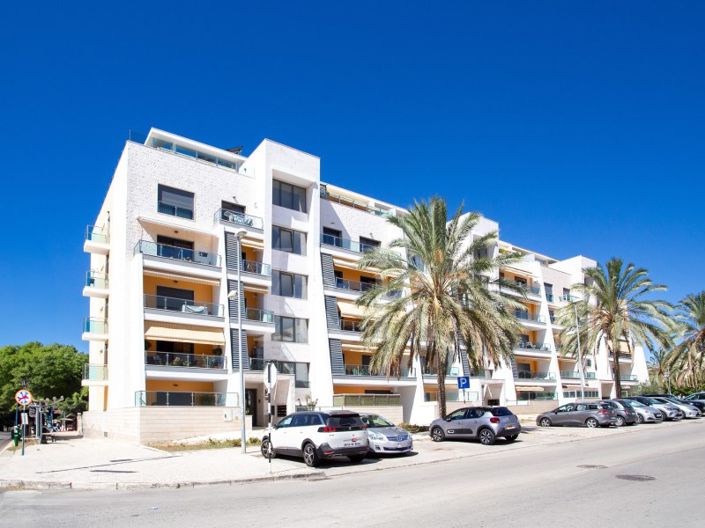 Image No.48-4 Bed Apartment for sale