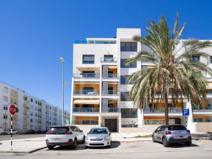 Image No.49-4 Bed Apartment for sale