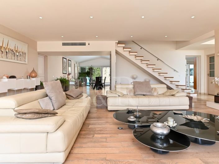 Image No.15-6 Bed House for sale