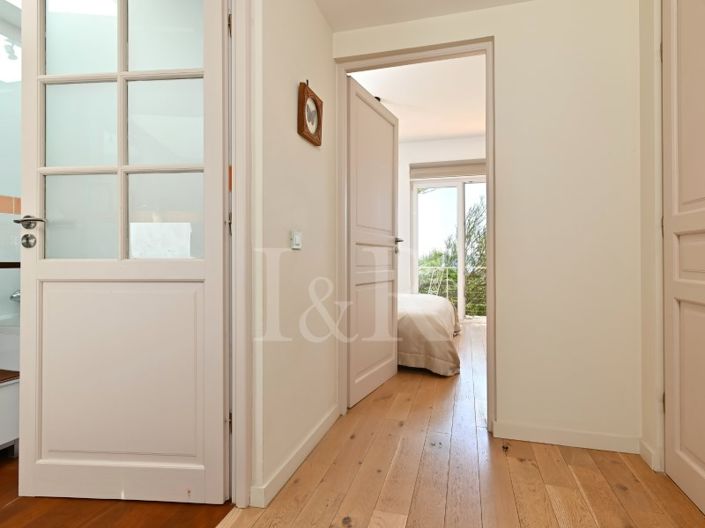 Image No.24-6 Bed House for sale