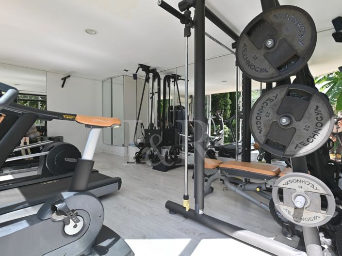 Image No.56-6 Bed House for sale