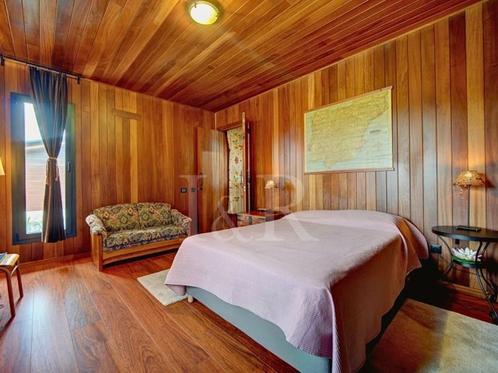 Image No.20-3 Bed House for sale