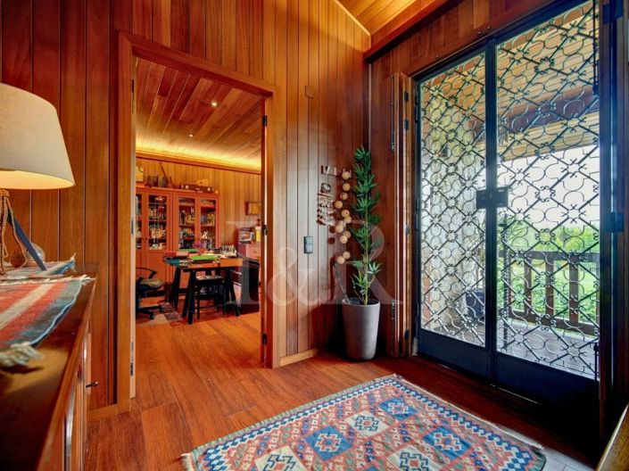 Image No.9-3 Bed House for sale