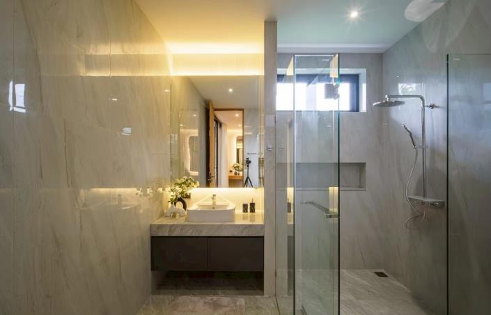 Image No.9-5 Bed House/Villa for sale