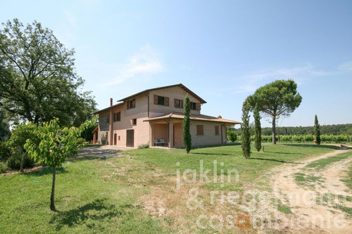 Image No.15-8 Bed Farmhouse for sale