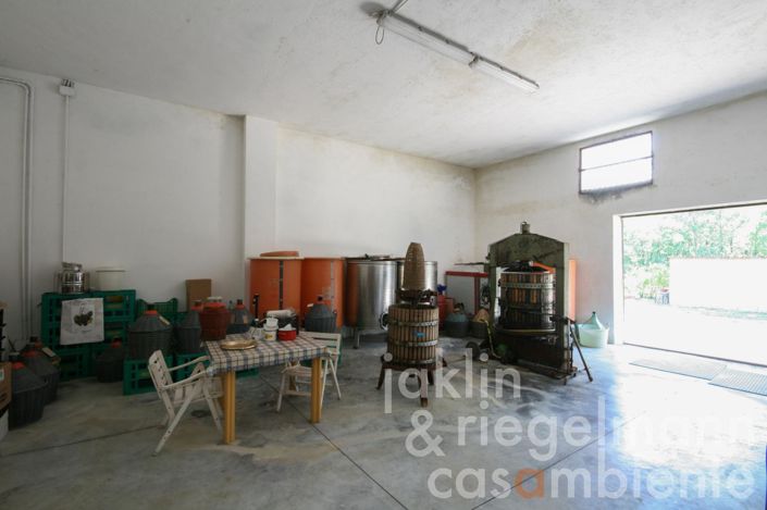 Image No.43-8 Bed Farmhouse for sale