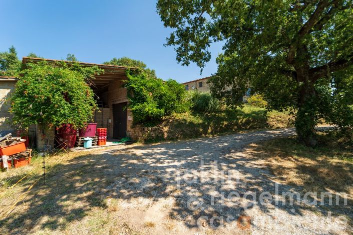 Image No.28-4 Bed Country House for sale