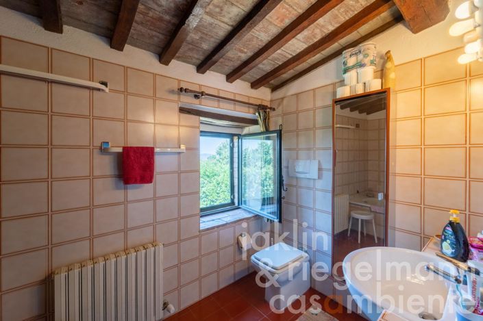 Image No.49-4 Bed Country House for sale