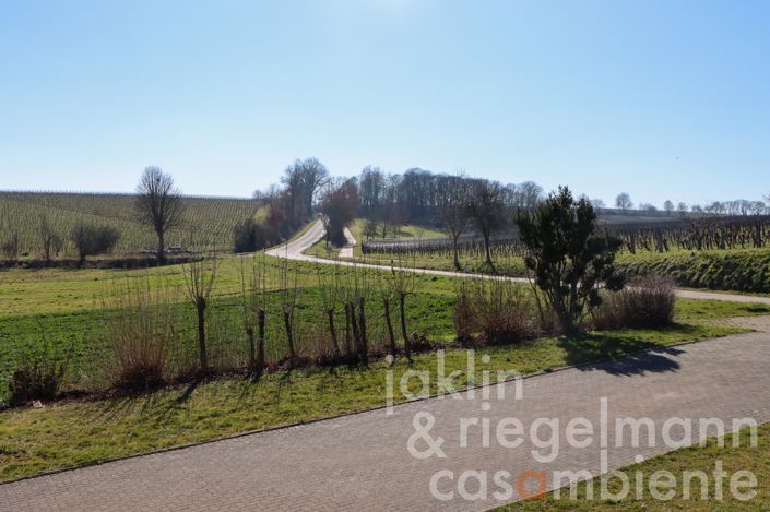 Image No.11-4 Bed Land for sale