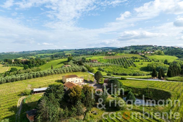 Image No.8-7 Bed Farmhouse for sale