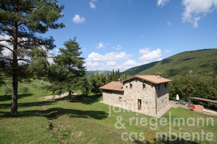 Image No.26-9 Bed Farmhouse for sale