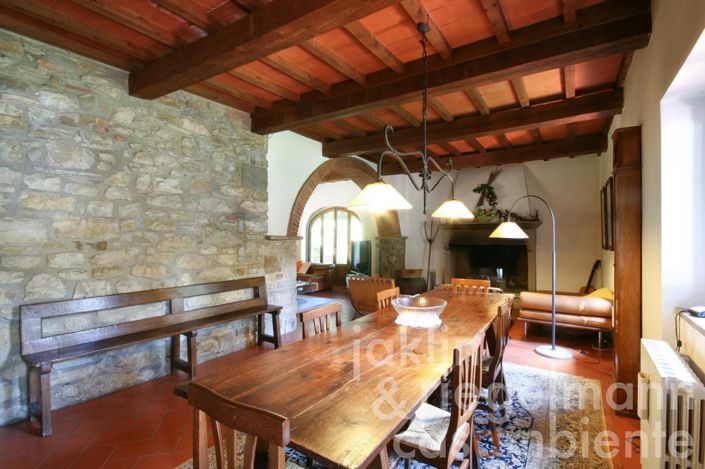 Image No.37-9 Bed Farmhouse for sale