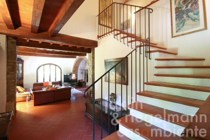 Image No.41-9 Bed Farmhouse for sale