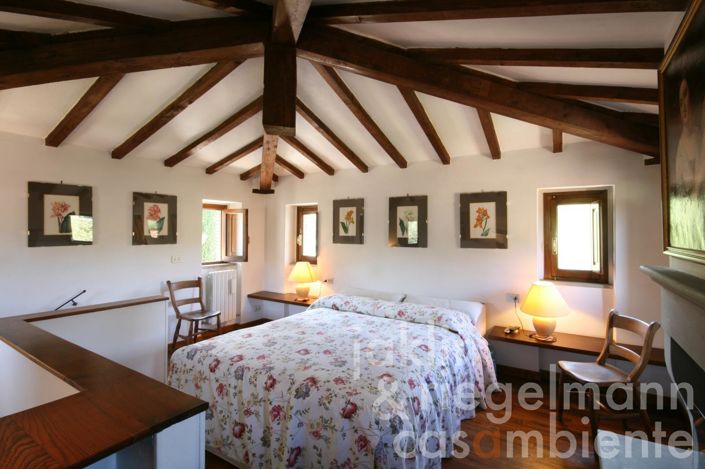 Image No.47-9 Bed Farmhouse for sale