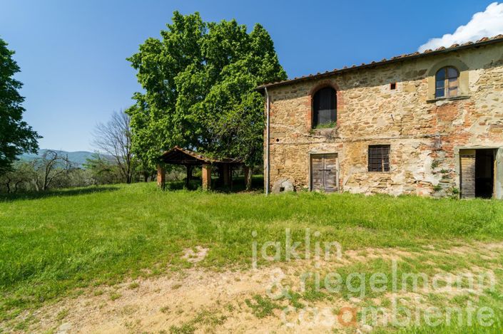 Image No.20-6 Bed Country House for sale