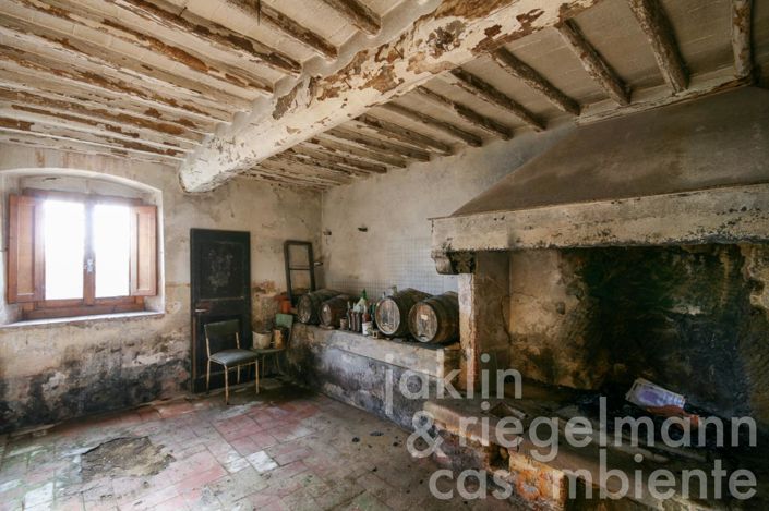 Image No.41-6 Bed Country House for sale