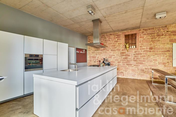 Image No.2-11 Bed Hotel for sale