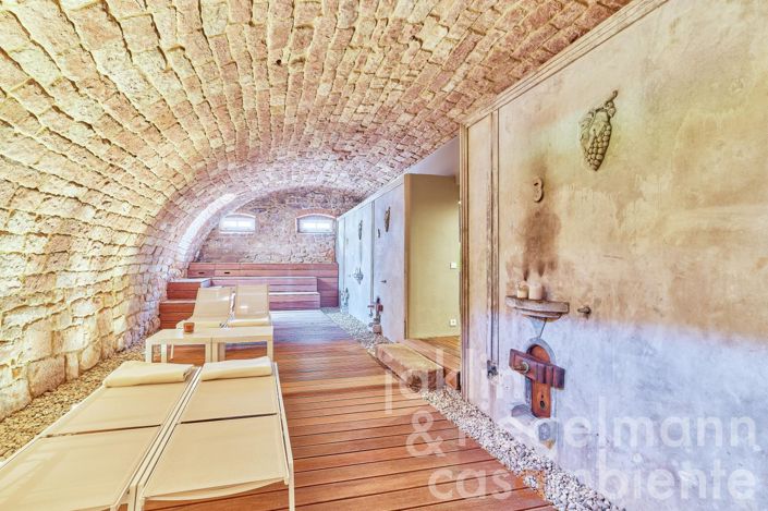 Image No.23-11 Bed Hotel for sale