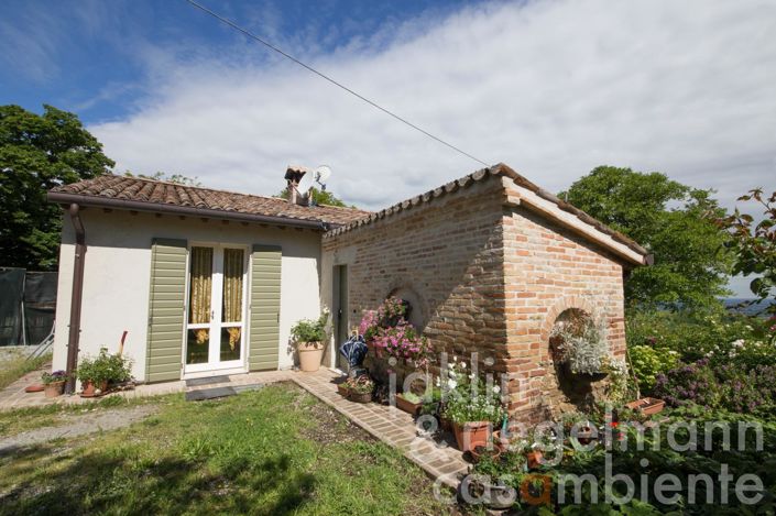 Image No.17-8 Bed House for sale