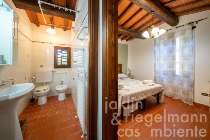 Image No.35-5 Bed Country House for sale