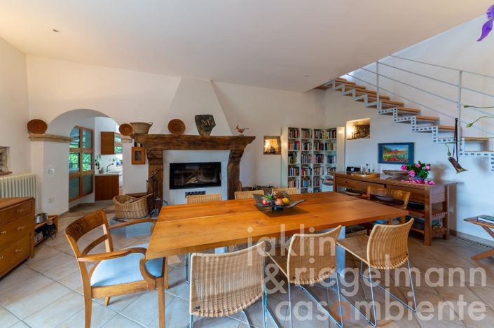 Image No.33-3 Bed Country House for sale