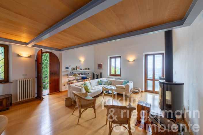 Image No.36-3 Bed Country House for sale