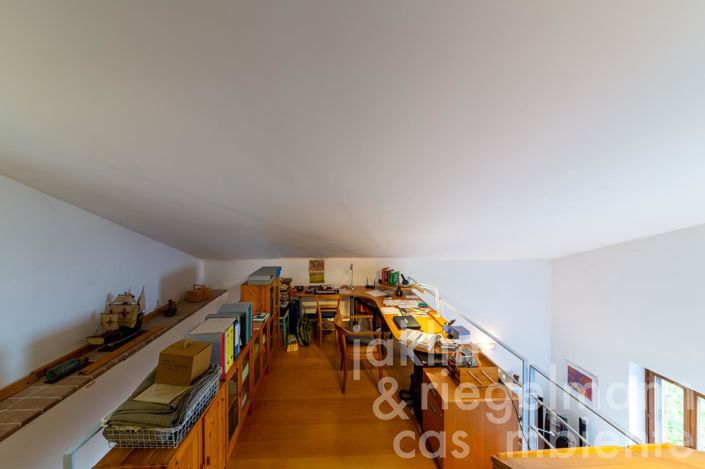 Image No.39-3 Bed Country House for sale