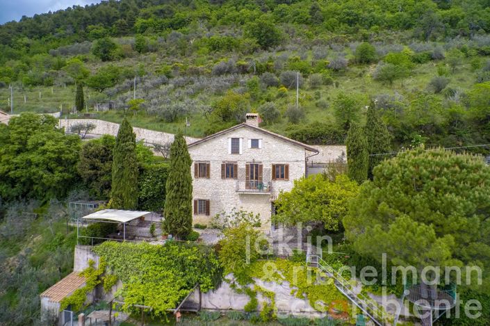 Image No.9-3 Bed Country House for sale