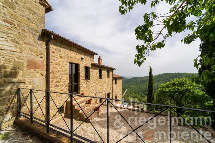 Image No.21-7 Bed Country House for sale