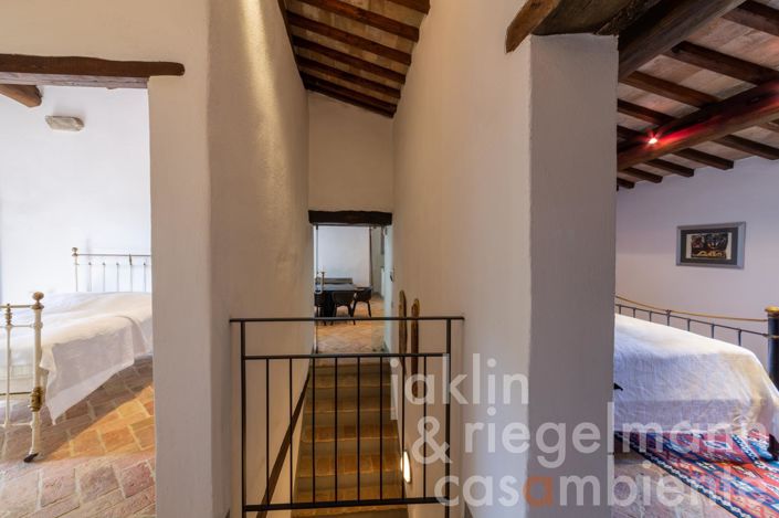 Image No.42-7 Bed Country House for sale