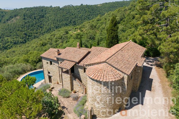 Image No.7-7 Bed Country House for sale