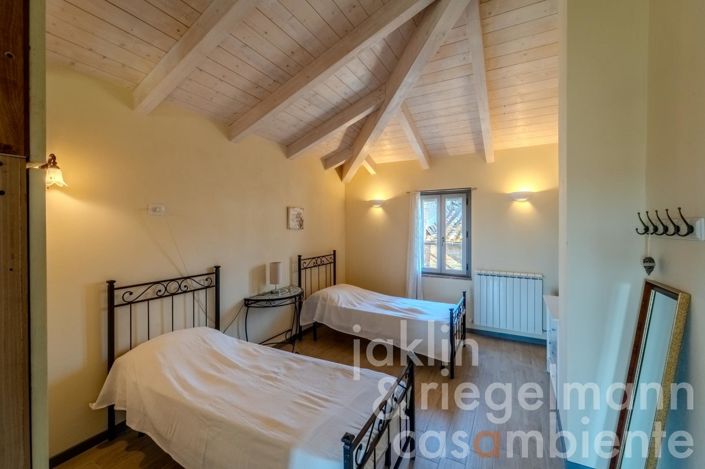 Image No.14-3 Bed Townhouse for sale