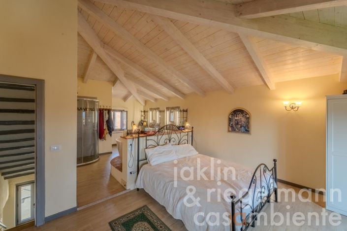 Image No.16-3 Bed Townhouse for sale