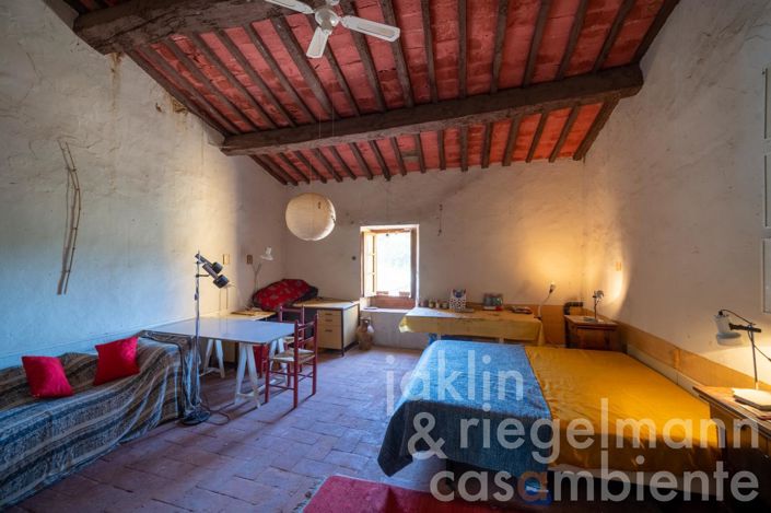 Image No.20-11 Bed Farmhouse for sale