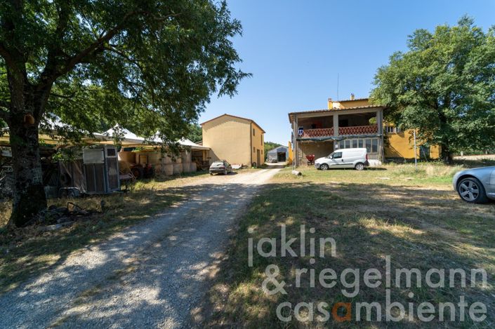 Image No.25-11 Bed Farmhouse for sale