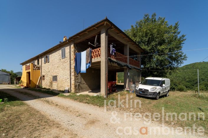 Image No.27-11 Bed Farmhouse for sale