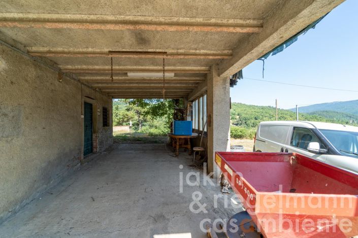 Image No.41-11 Bed Farmhouse for sale