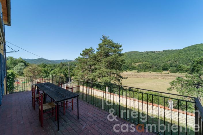 Image No.8-11 Bed Farmhouse for sale