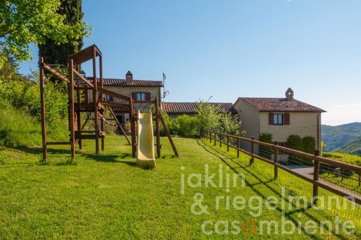 Image No.15-8 Bed Country House for sale