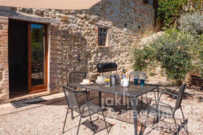 Image No.16-8 Bed Country House for sale