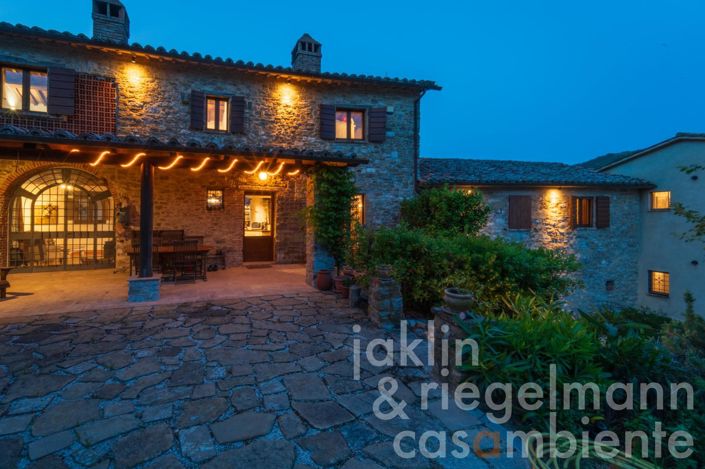 Image No.8-8 Bed Country House for sale