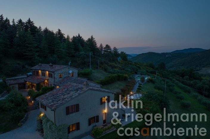 Image No.9-8 Bed Country House for sale