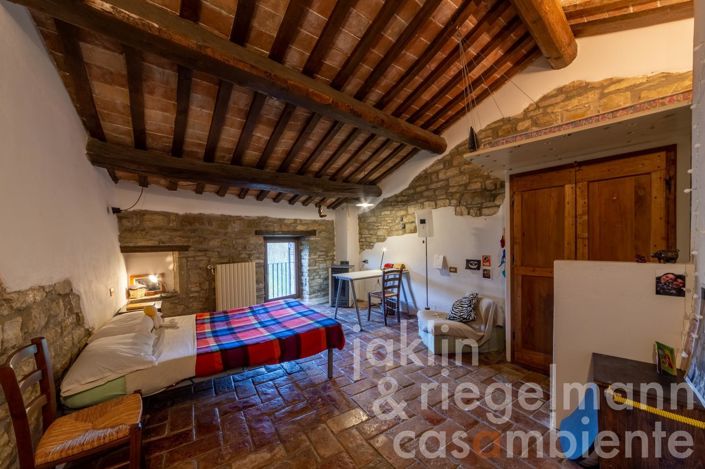 Image No.40-5 Bed Country House for sale