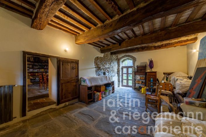 Image No.51-5 Bed Country House for sale