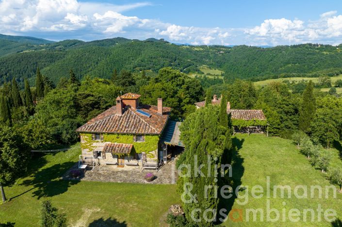 Image No.2-9 Bed Country House for sale