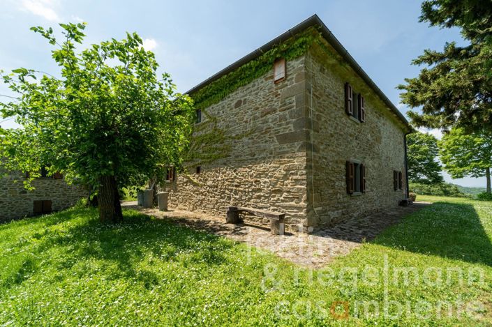 Image No.20-9 Bed Country House for sale