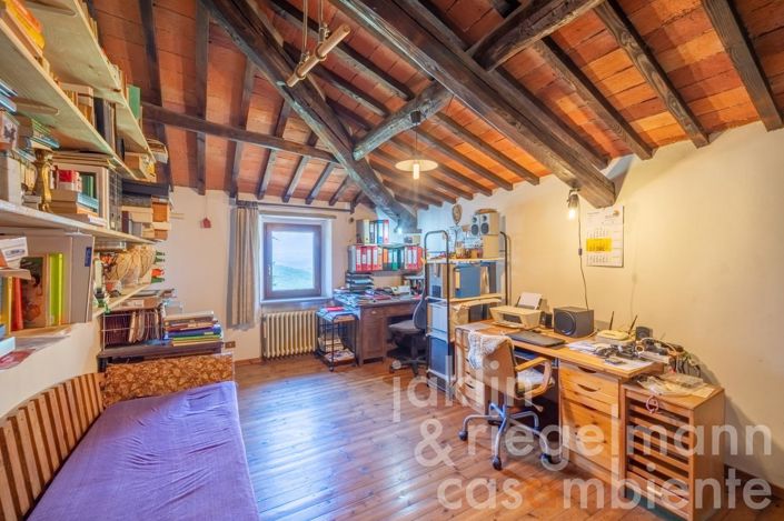 Image No.26-9 Bed Country House for sale